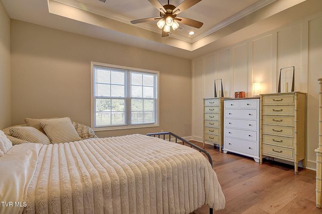 939 Daybreak Crest, Jonesborough, TN 37659