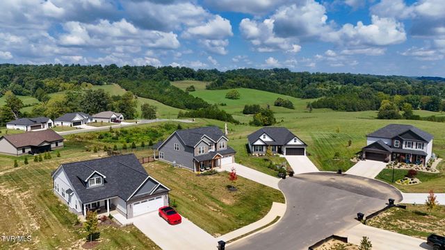 939 Daybreak Crest, Jonesborough, TN 37659