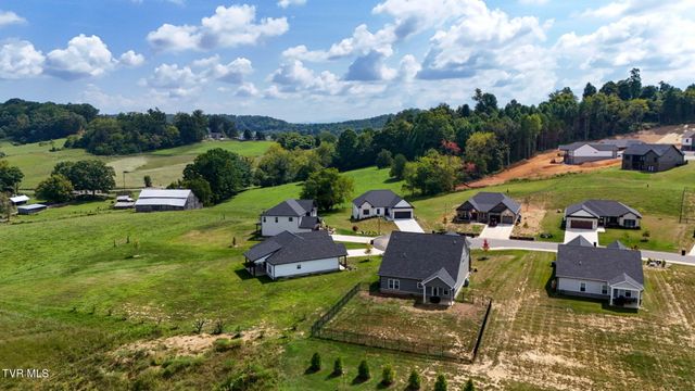 939 Daybreak Crest, Jonesborough, TN 37659