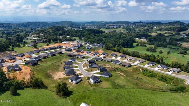 939 Daybreak Crest, Jonesborough, TN 37659