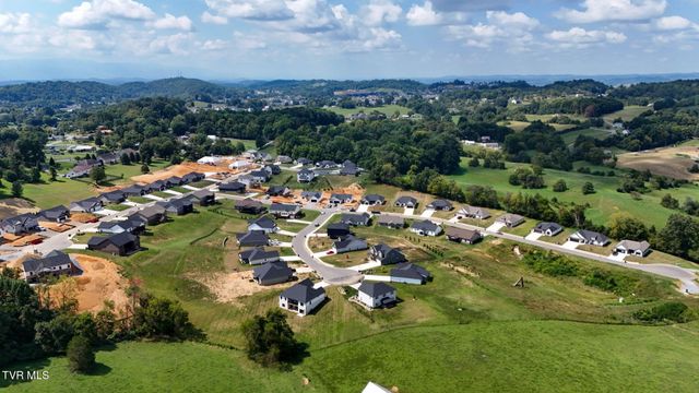 939 Daybreak Crest, Jonesborough, TN 37659