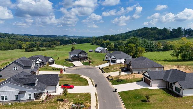 939 Daybreak Crest, Jonesborough, TN 37659