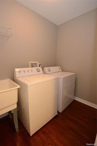 263 S VILLAGE Way 23, Canton Charter Township, MI 48188