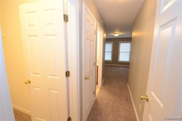 263 S VILLAGE Way 23, Canton Charter Township, MI 48188