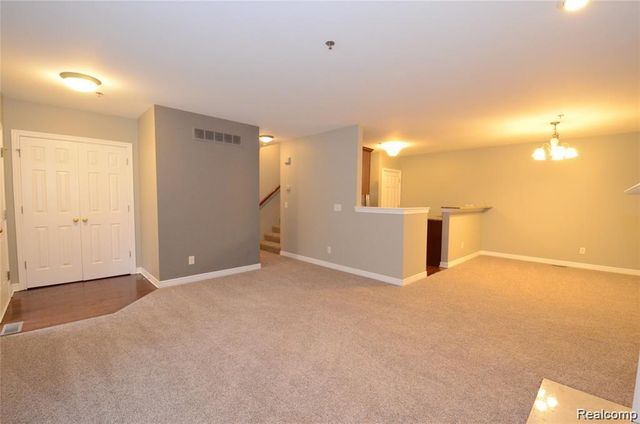 263 S VILLAGE Way 23, Canton Charter Township, MI 48188