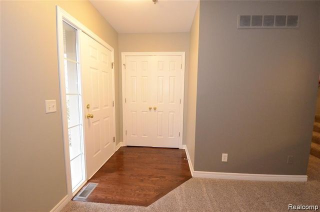 263 S VILLAGE Way 23, Canton Charter Township, MI 48188