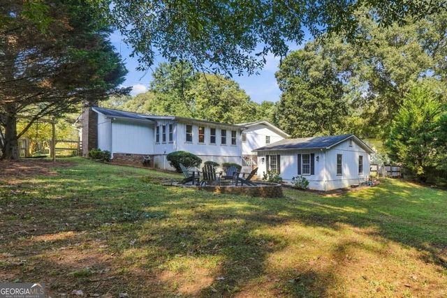 218 King Arthur Drive, Woodstock, GA 30189