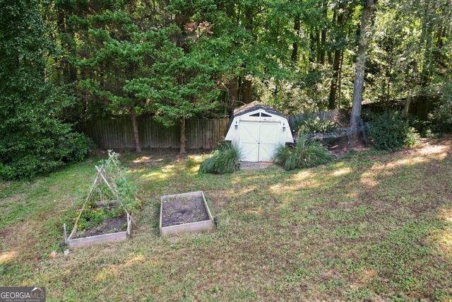 218 King Arthur Drive, Woodstock, GA 30189