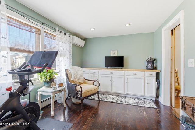 120 Whalepond Road, Oakhurst, NJ 07755