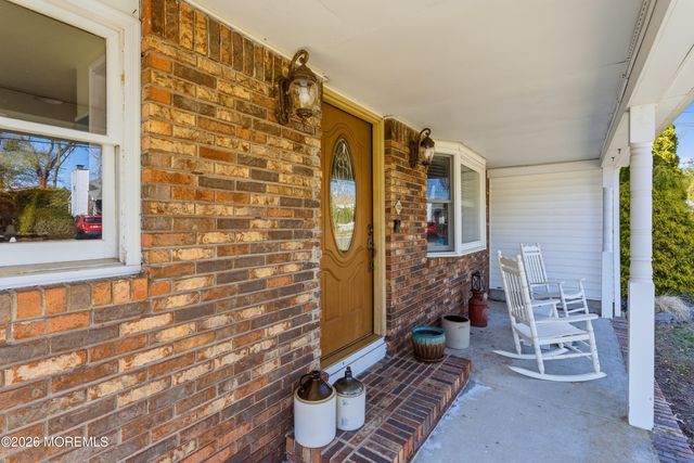 120 Whalepond Road, Oakhurst, NJ 07755