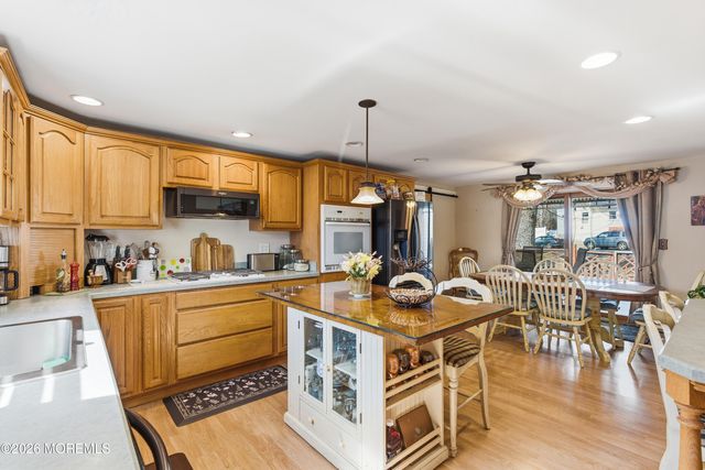 120 Whalepond Road, Oakhurst, NJ 07755