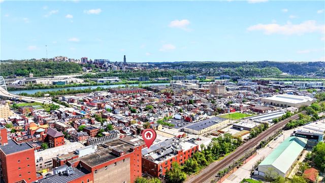 2250 Mary St 315, South Side, PA 15203