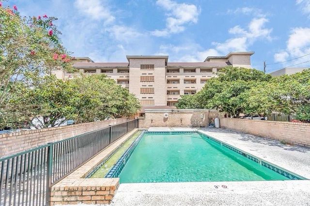 2210 Dorrington Street 404, Houston, TX 77030