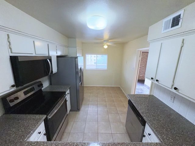 2210 Dorrington Street 404, Houston, TX 77030