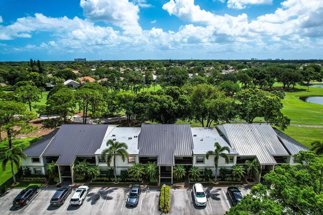 12910 BRIARLAKE Drive 203, Palm Beach Gardens, FL 33418