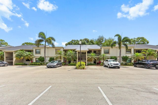 12910 BRIARLAKE Drive 203, Palm Beach Gardens, FL 33418