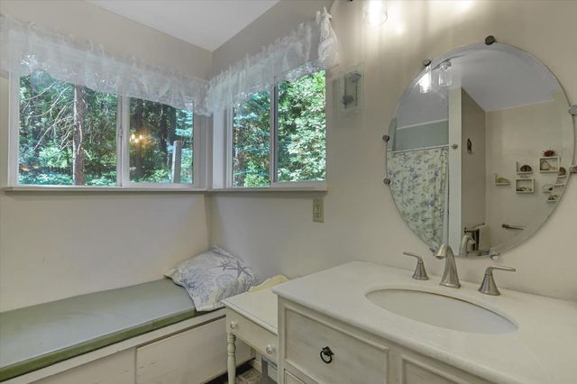 13814 Day Rd, Grass Valley, CA 95945
