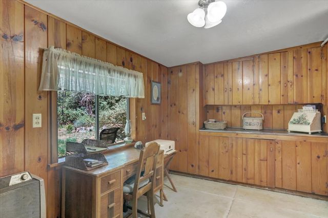 13814 Day Rd, Grass Valley, CA 95945