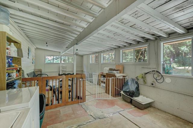 13814 Day Rd, Grass Valley, CA 95945