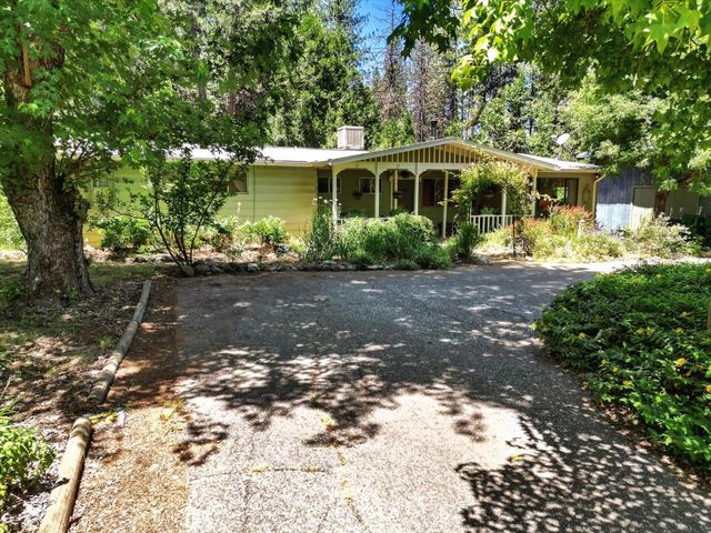 13814 Day Rd, Grass Valley, CA 95945
