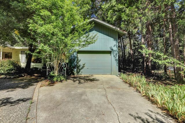 13814 Day Rd, Grass Valley, CA 95945