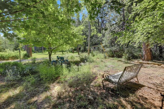 13814 Day Rd, Grass Valley, CA 95945