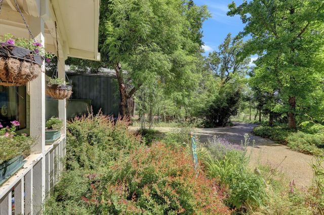 13814 Day Rd, Grass Valley, CA 95945