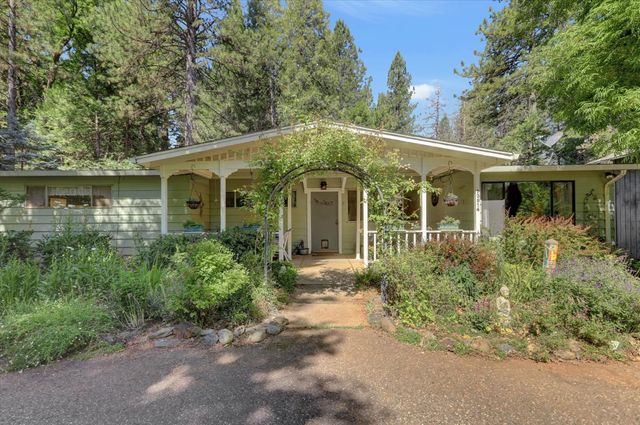 13814 Day Rd, Grass Valley, CA 95945