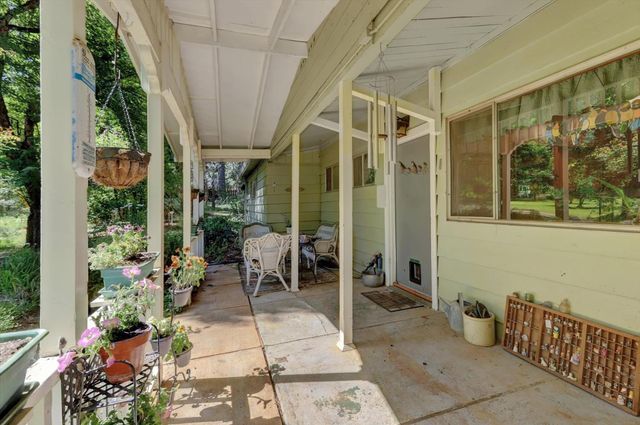 13814 Day Rd, Grass Valley, CA 95945