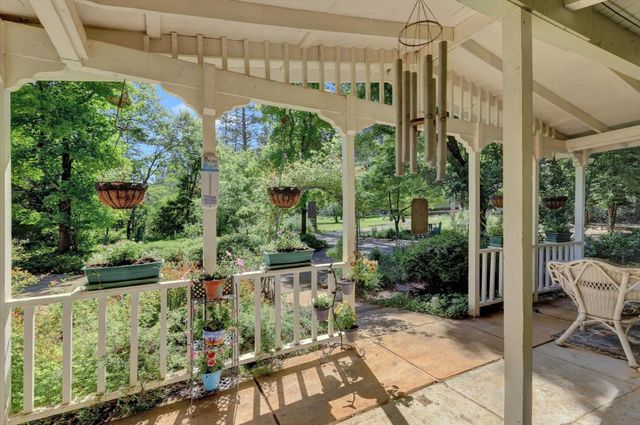 13814 Day Rd, Grass Valley, CA 95945