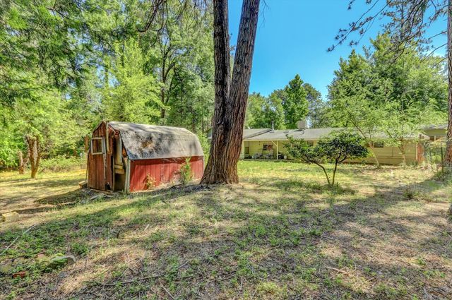 13814 Day Rd, Grass Valley, CA 95945