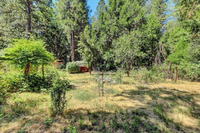 13814 Day Rd, Grass Valley, CA 95945