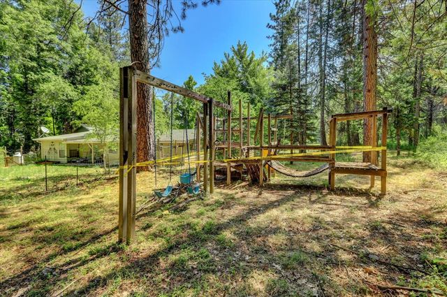 13814 Day Rd, Grass Valley, CA 95945