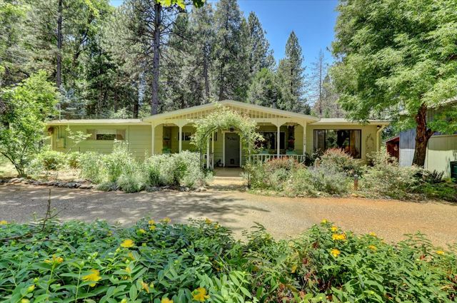 13814 Day Rd, Grass Valley, CA 95945