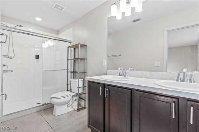 6390 Brant Bay BLVD 108, North Fort Myers, FL 33917