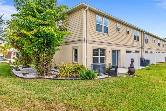 6390 Brant Bay BLVD 108, North Fort Myers, FL 33917