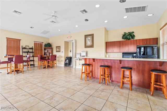 6390 Brant Bay BLVD 108, North Fort Myers, FL 33917