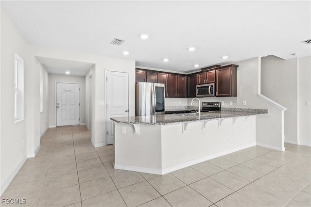 6390 Brant Bay BLVD 108, North Fort Myers, FL 33917