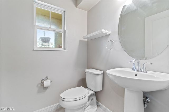 6390 Brant Bay BLVD 108, North Fort Myers, FL 33917