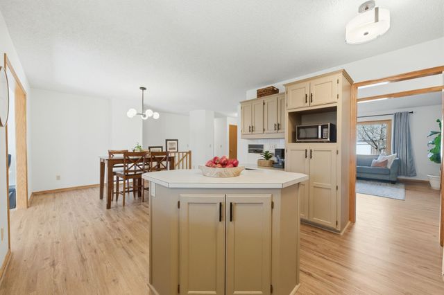 11403 W Bekemeyer St, Wichita, KS 67212