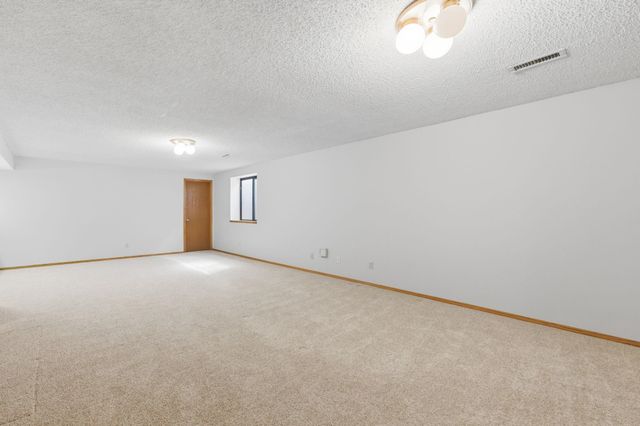 11403 W Bekemeyer St, Wichita, KS 67212