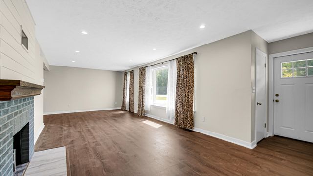 2261 W State Rd 2, La Porte, IN 46350