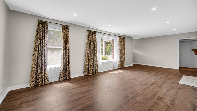2261 W State Rd 2, La Porte, IN 46350