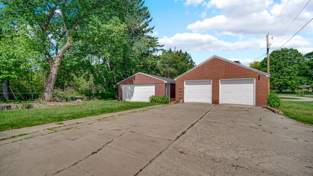2261 W State Rd 2, La Porte, IN 46350