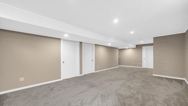 2261 W State Rd 2, La Porte, IN 46350
