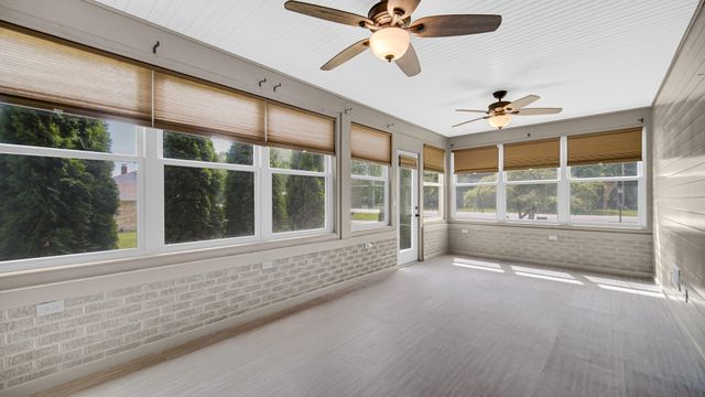 2261 W State Rd 2, La Porte, IN 46350