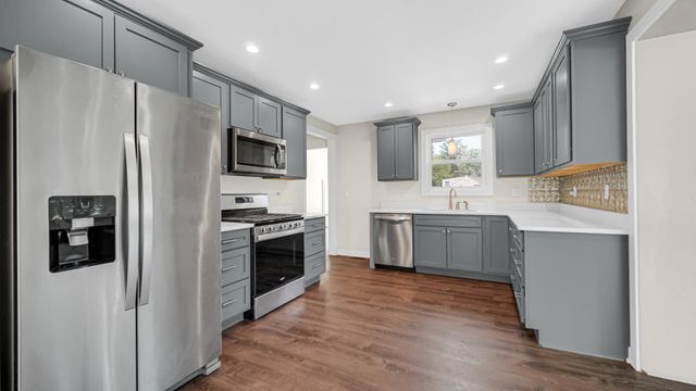 2261 W State Rd 2, La Porte, IN 46350