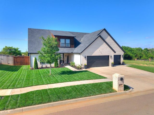 11817 NW 108th Terrace, Yukon, OK 73099