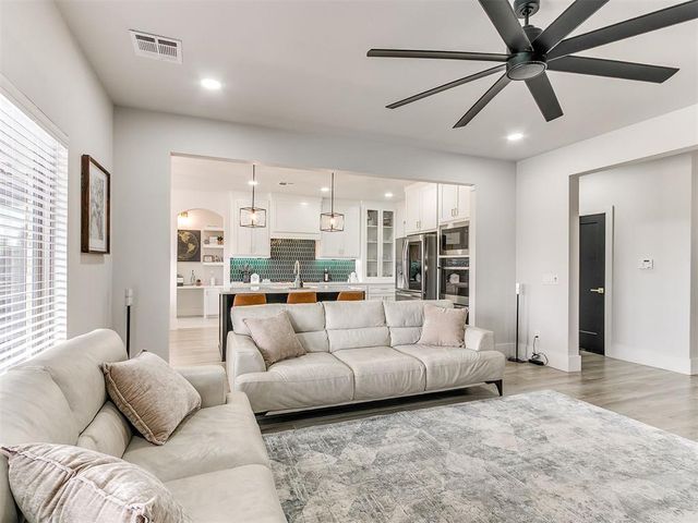 11817 NW 108th Terrace, Yukon, OK 73099