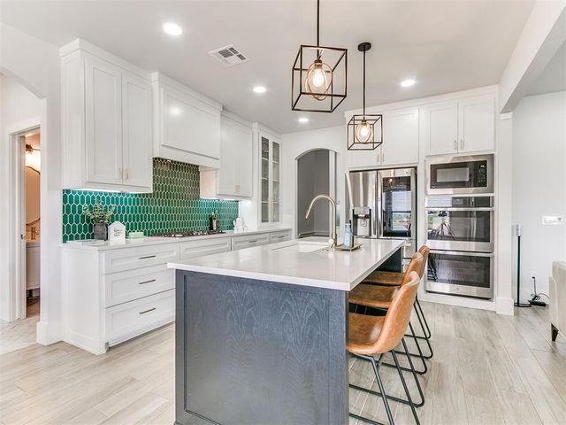 11817 NW 108th Terrace, Yukon, OK 73099